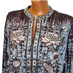 Love Kyla Moody Embroidered Tunic Top Woman Med Dark Florals Boho Cottage Fairy